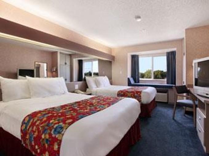 Microtel Inn By Wyndham Louisville East Habitación foto